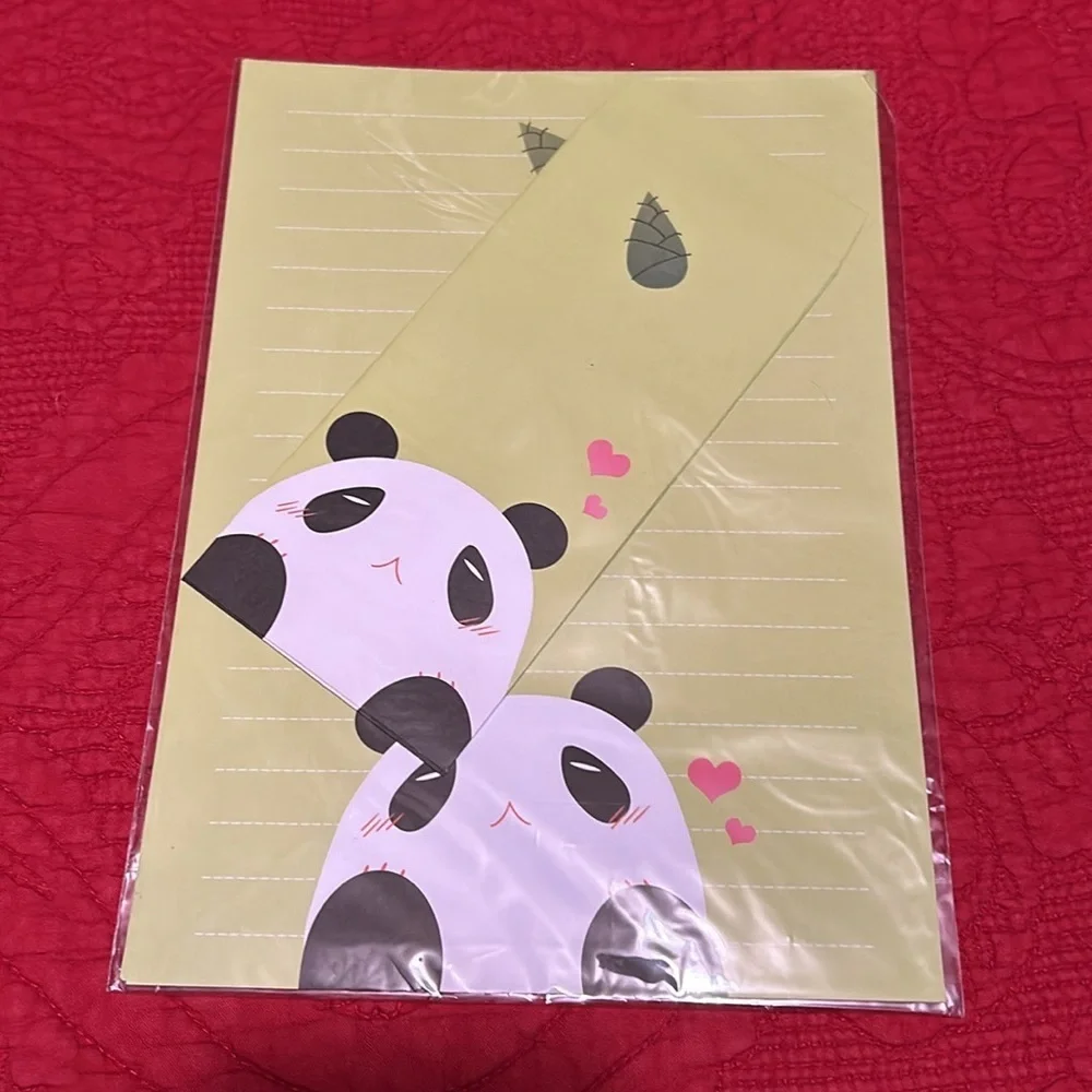👑 Adorable stationary sets